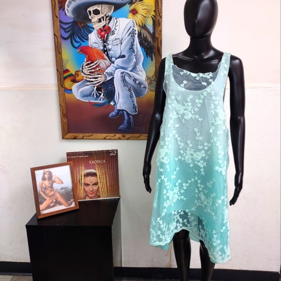 "MISLOOK" OMBRE SHIFT DRESS - Picture 1 of 3